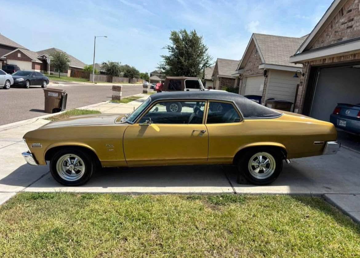 Chevy-nova-1974-custom-7
