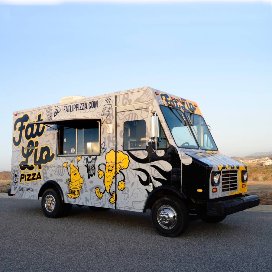 Chevy-p30-step-van-diesel-1995-custom-11