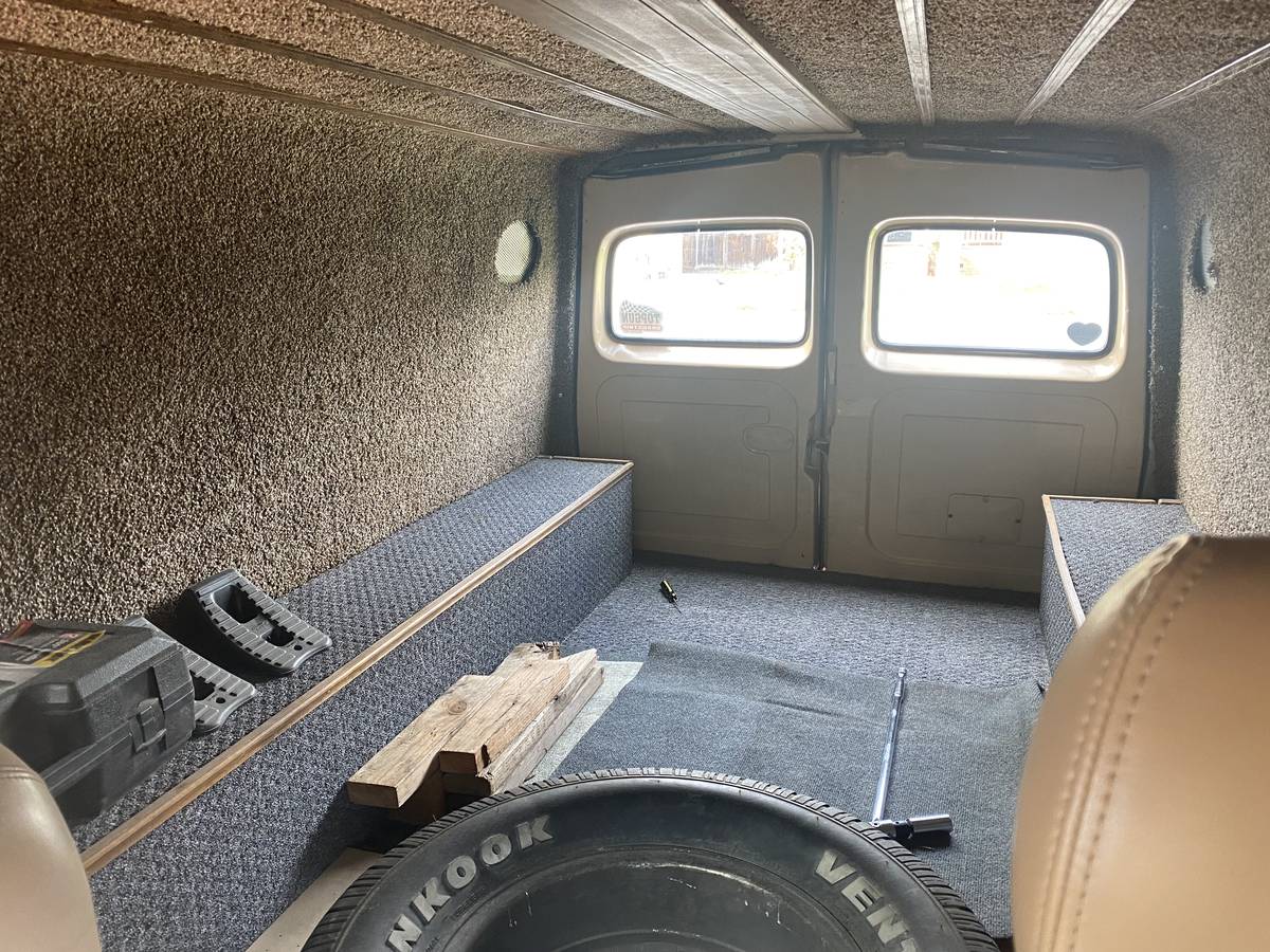 Chevy-panel-truck-1965-2