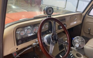 Chevy-panel-truck-1965-4