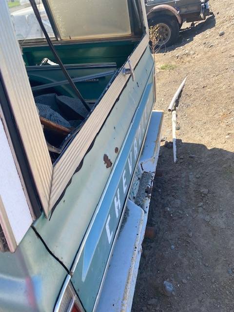 Chevy-pickup-1970-green-4