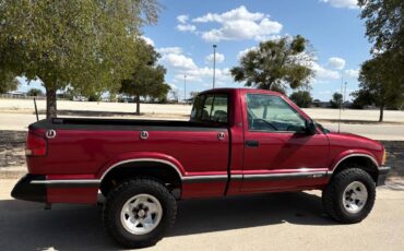 Chevy-s-10-regcab-pick-up-ls-1995-red-13