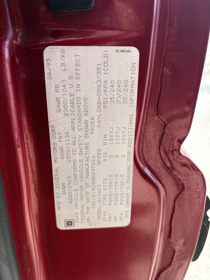 Chevy-s-10-regcab-pick-up-ls-1995-red-7