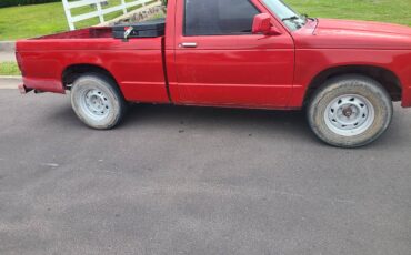 Chevy-s10-1985-red-2
