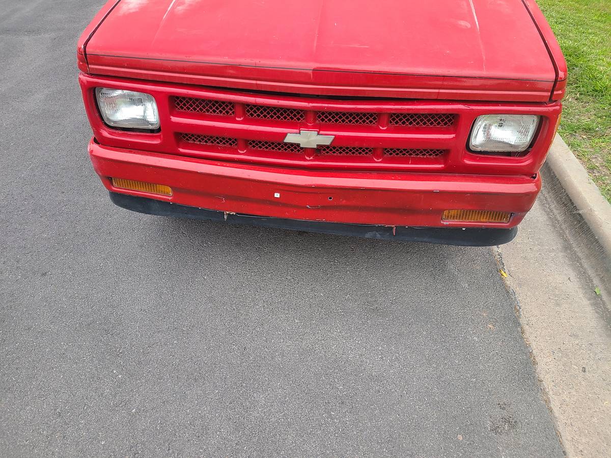 Chevy-s10-1985-red-4