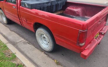 Chevy-s10-1985-red-5