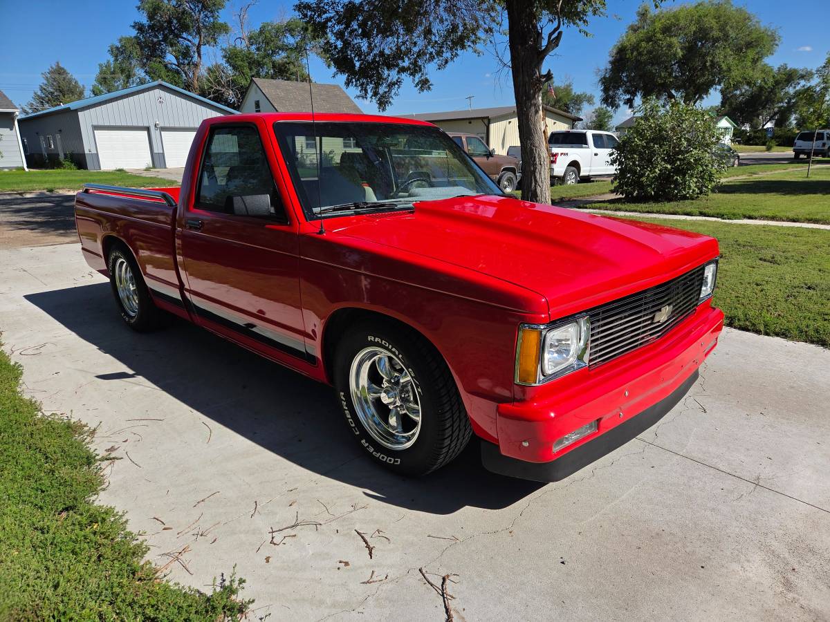 Chevy-s10-pickup-1991-red-15