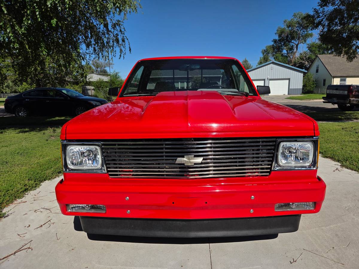 Chevy-s10-pickup-1991-red-16