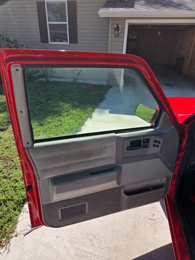 Chevy-s10-pickup-1991-red-5