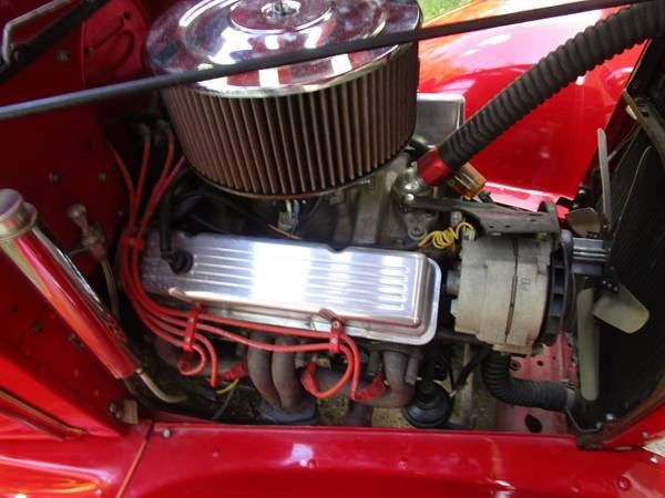 Chevy-sedan-1932-red-16