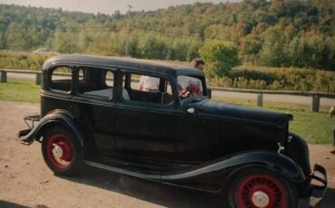 Chevy-sedan-1933-3