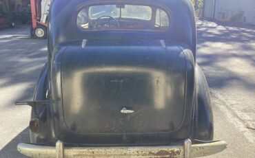 Chevy-sedan-1936-black-16