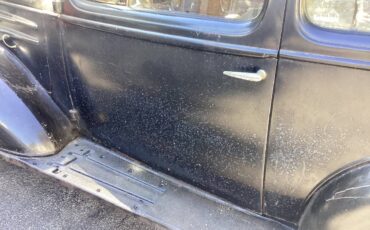 Chevy-sedan-1936-black-17