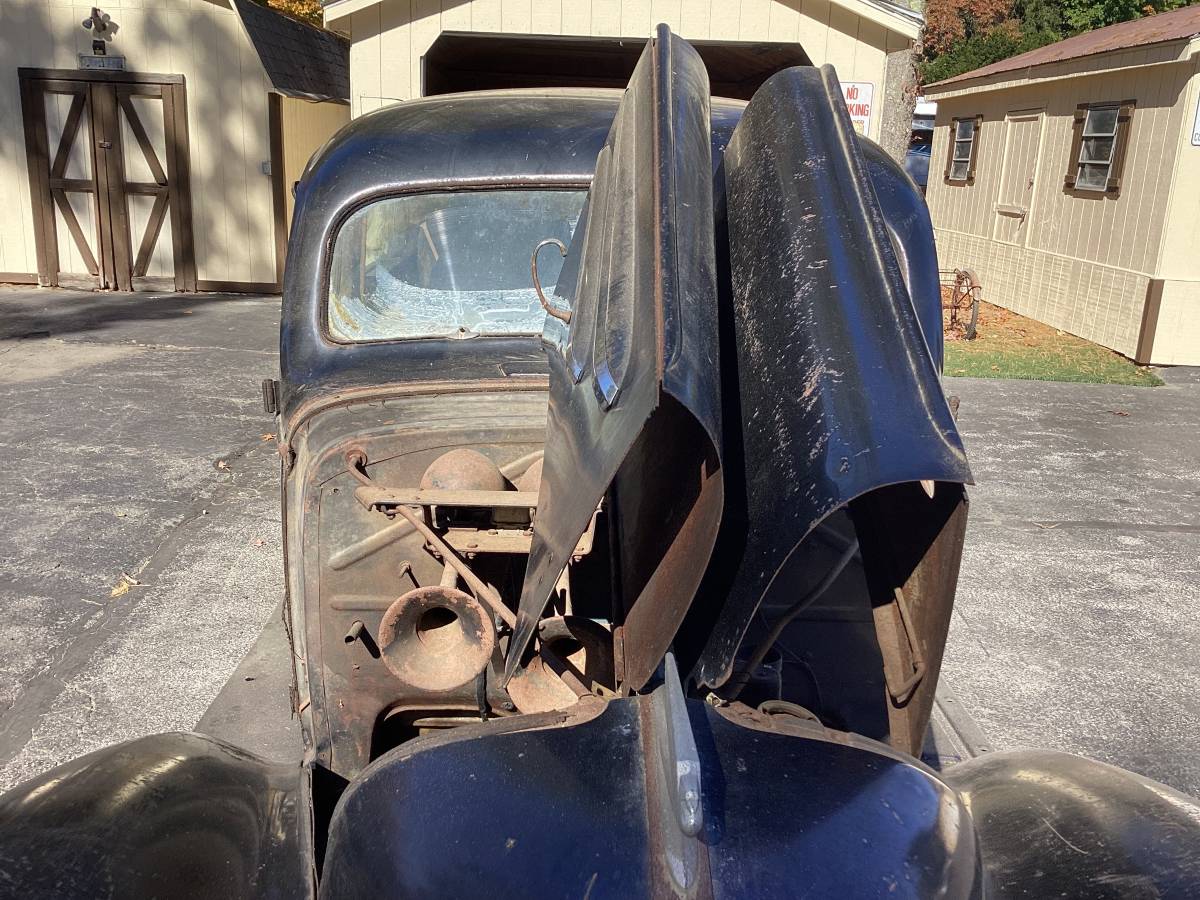 Chevy-sedan-1936-black-9