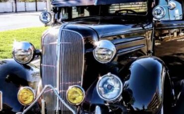 Chevy-sedan-1936-brown
