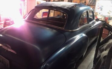 Chevy-sedan-1952-blue