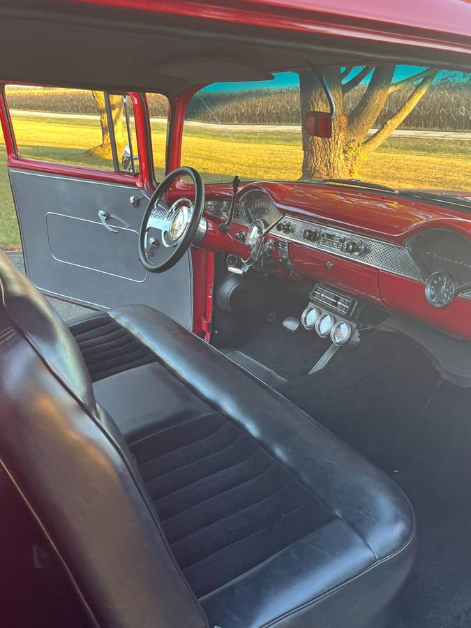 Chevy-sedan-delivery-1955-red-8