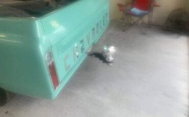 Chevy-short-bed-pickup-truck.-1967-blue-13