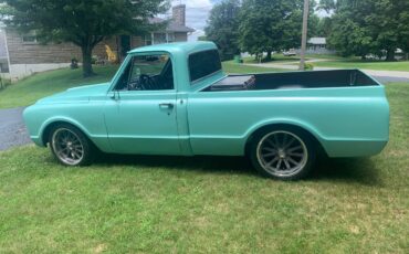 Chevy-short-bed-pickup-truck.-1967-blue-15