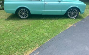 Chevy-short-bed-pickup-truck.-1967-blue-20