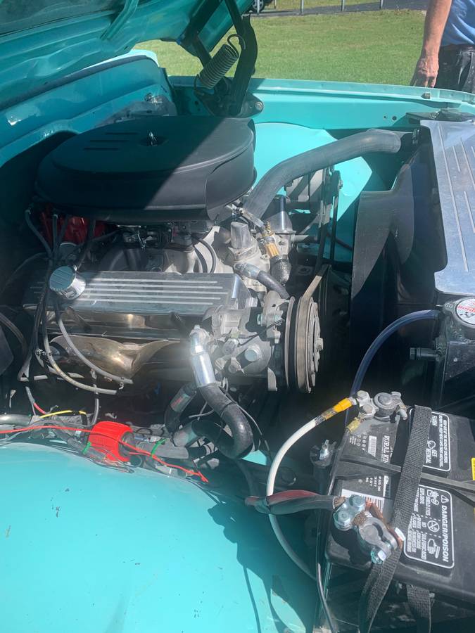 Chevy-short-bed-pickup-truck.-1967-blue-21