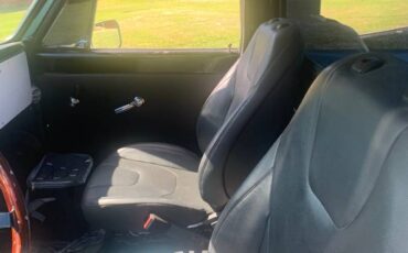 Chevy-short-bed-pickup-truck.-1967-blue-22