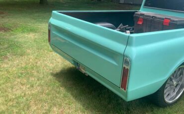 Chevy-short-bed-pickup-truck.-1967-blue-23