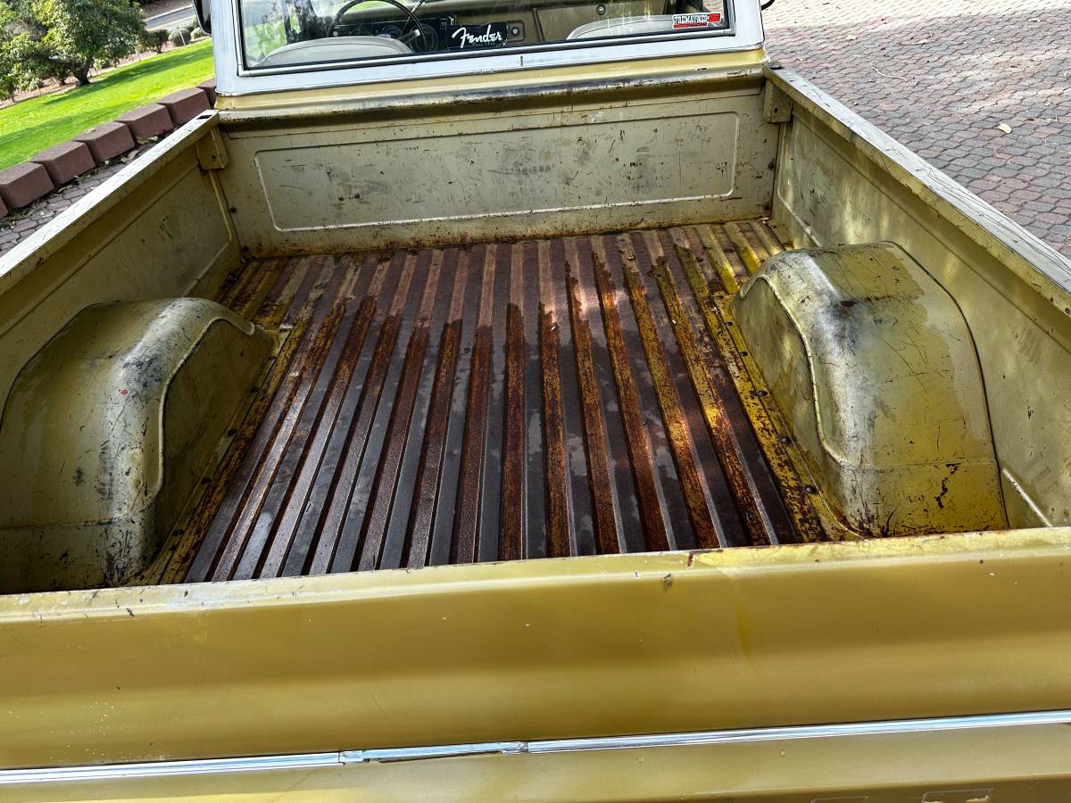 Chevy-shortbed-1968-brown-14