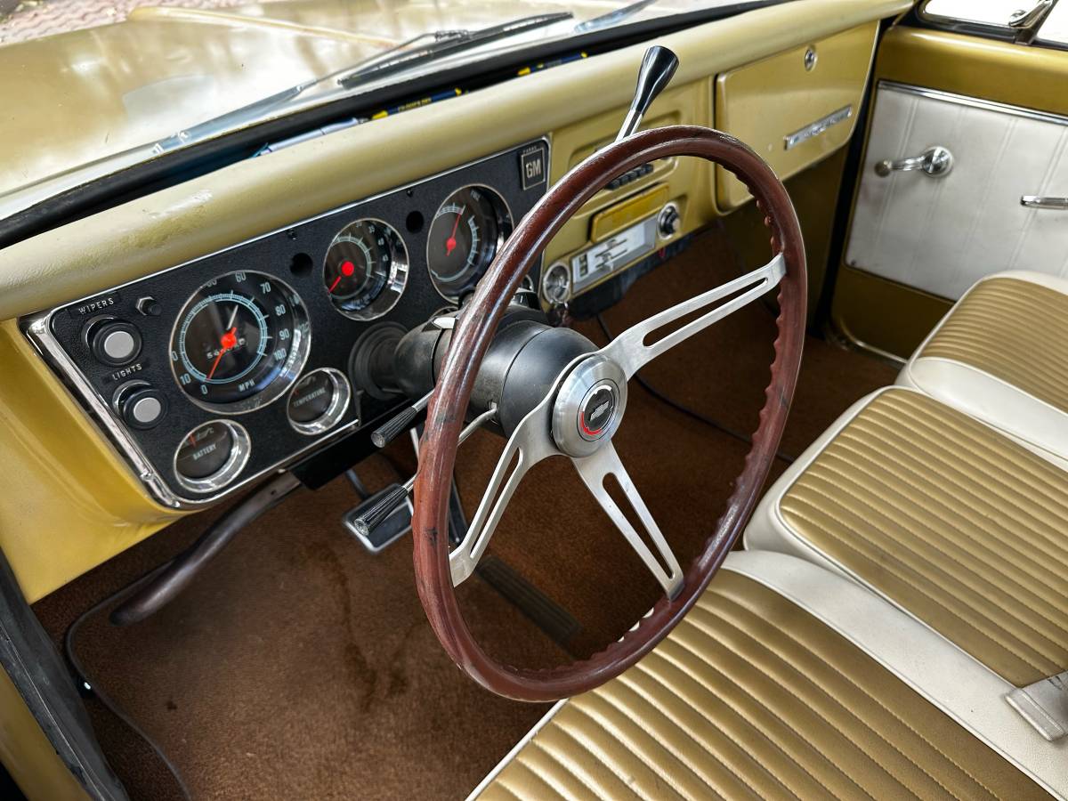Chevy-shortbed-1968-brown-9