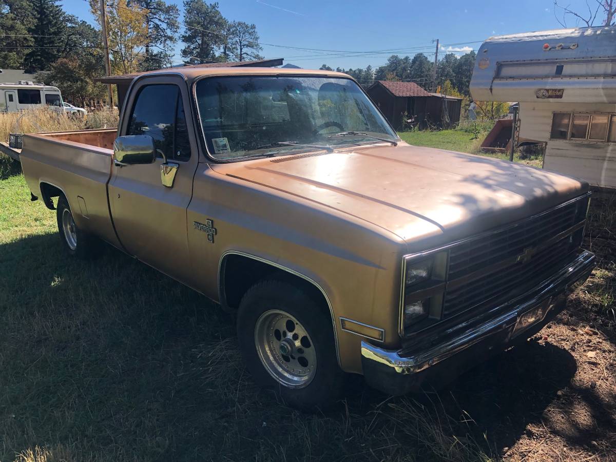 Chevy-silverado-1500-1984-brown-1