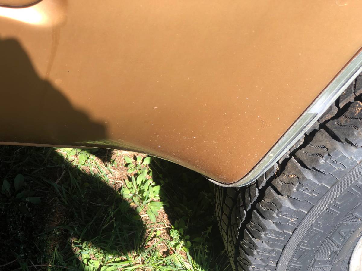 Chevy-silverado-1500-1984-brown-8