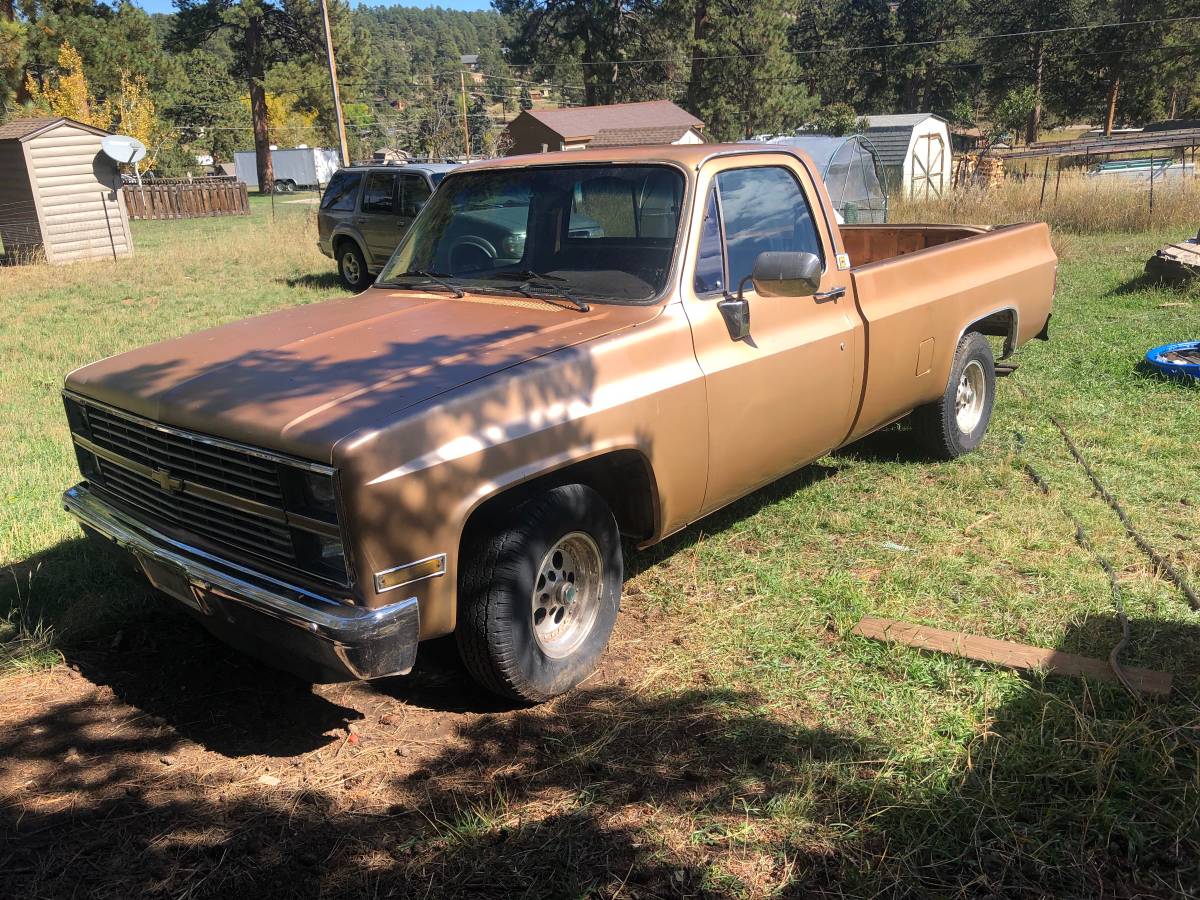 Chevy-silverado-1500-1984-brown