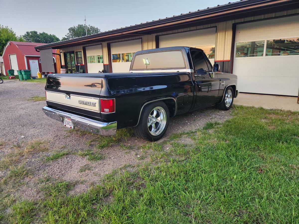 Chevy-silverado-1500-1987-black-15