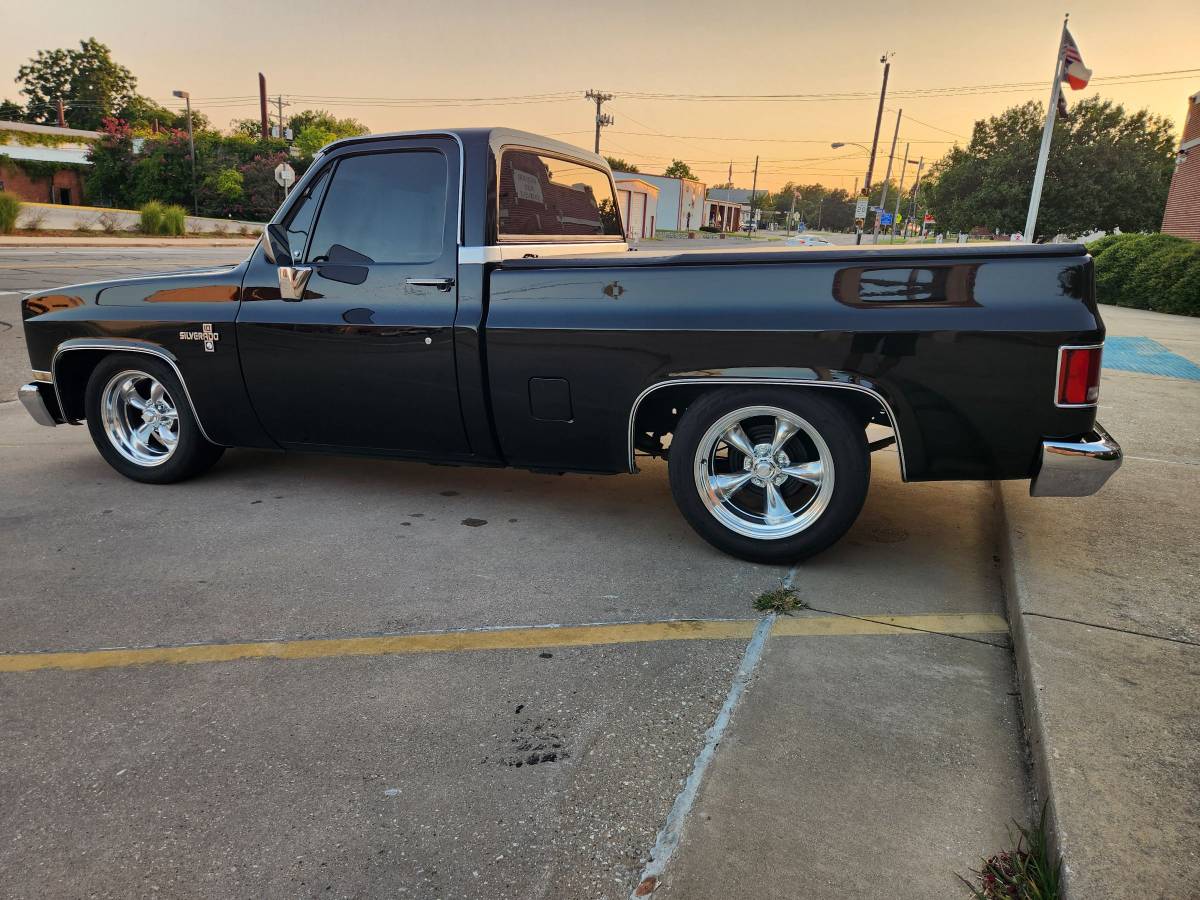 Chevy-silverado-1500-1987-black-4