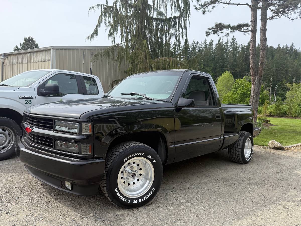 Chevy-silverado-1500-1995-black