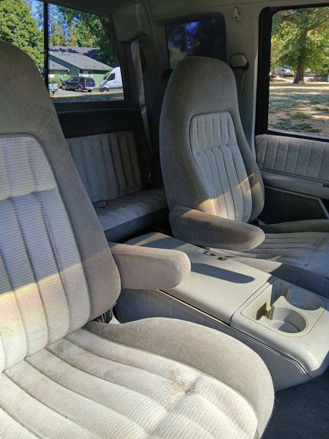 Chevy-silverado-1500-4x4-1994-black-3