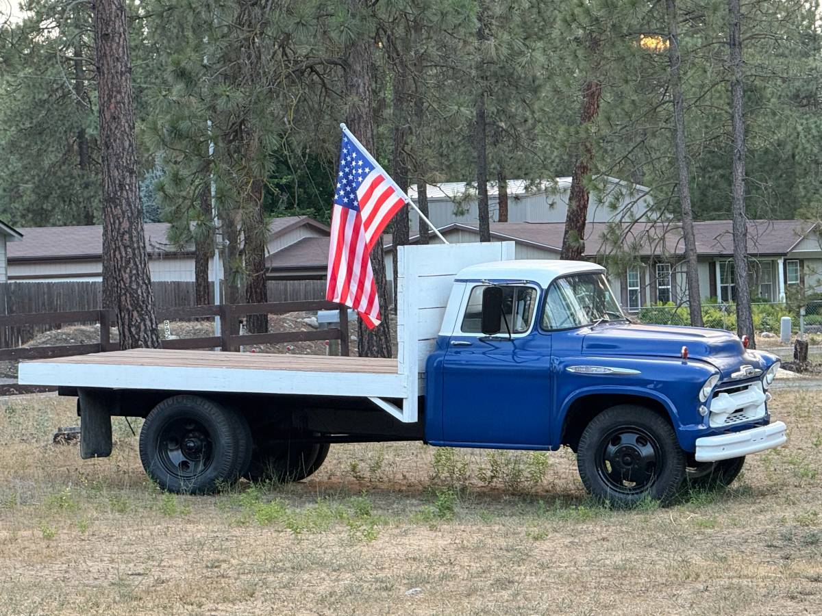 Chevy-silverado-1957-blue-6