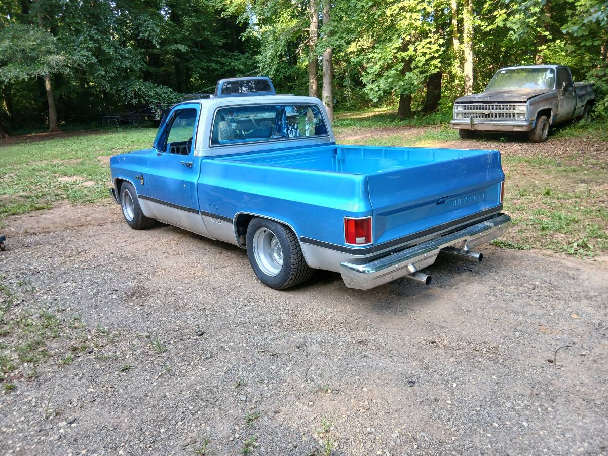 Chevy-silverado-1984-blue-2