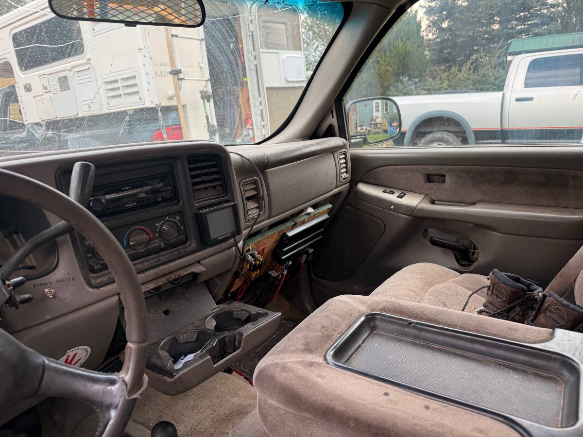 Chevy-silverado-2500-2000-silver-4
