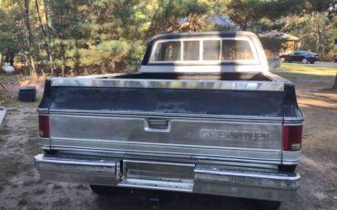 Chevy-silverado-2500hd-1979-1