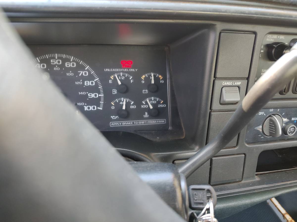 Chevy-silverado-2500hd-1995-white-10