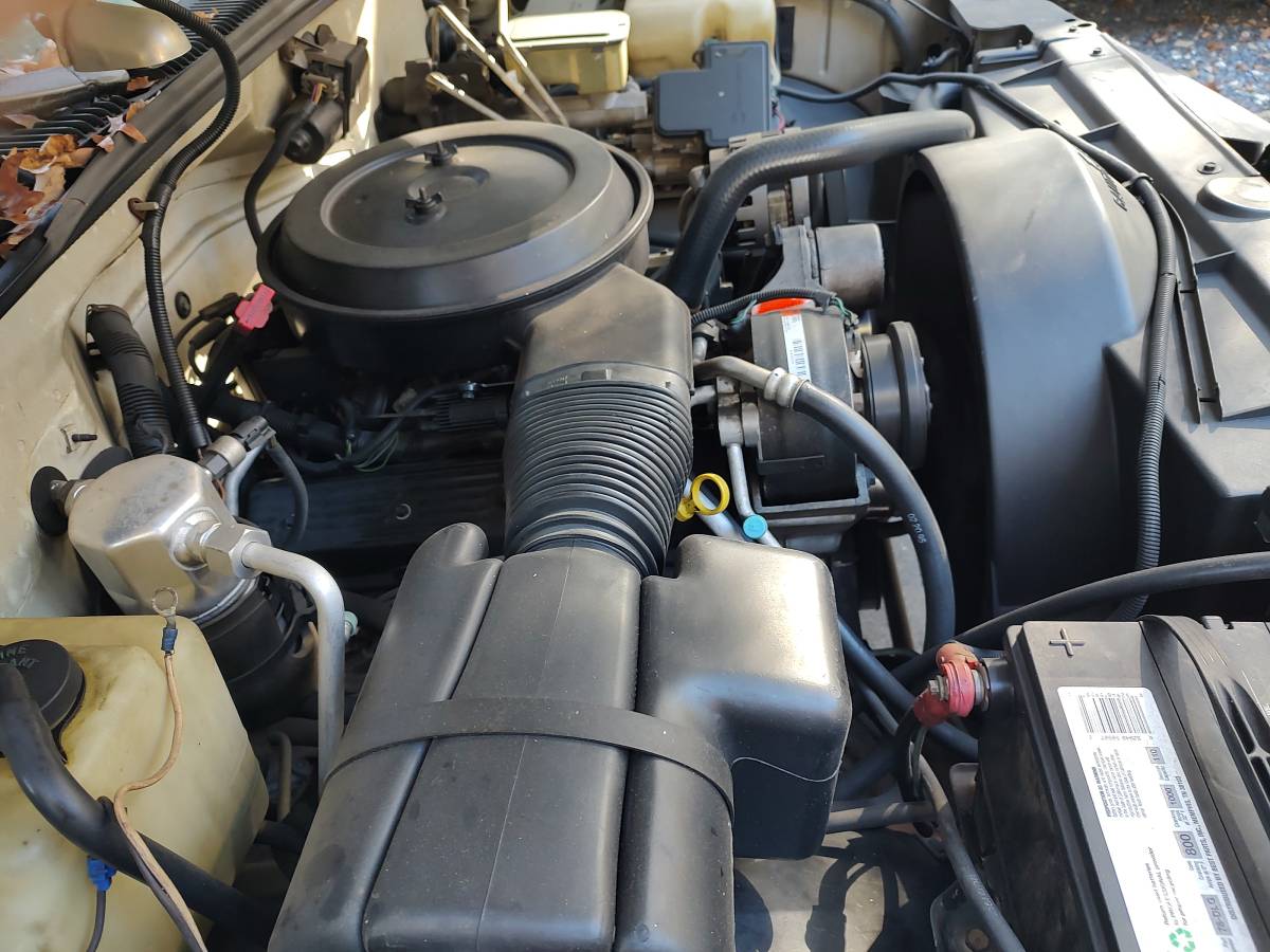 Chevy-silverado-2500hd-1995-white-14