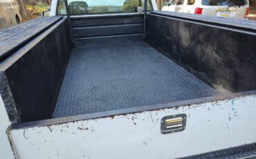 Chevy-silverado-2500hd-1995-white-17