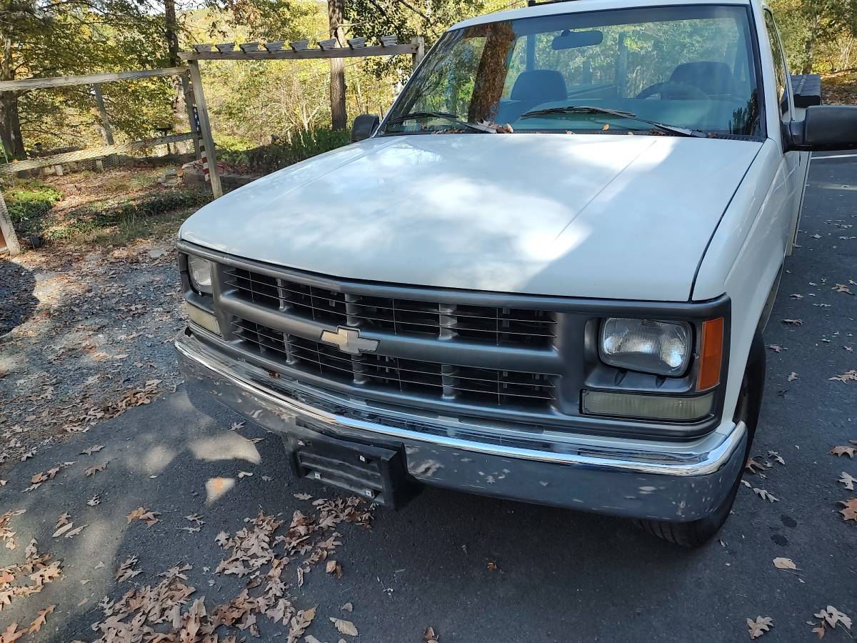 Chevy-silverado-2500hd-1995-white-2