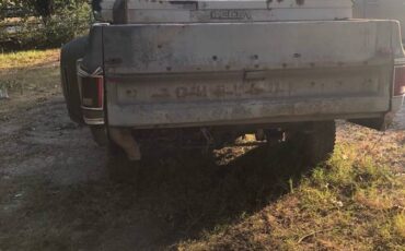 Chevy-silverado-3500-1977-3