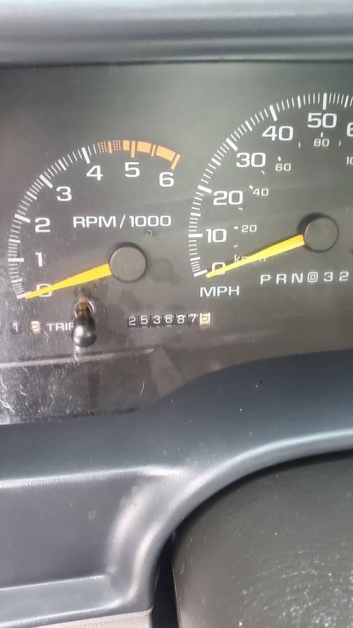 Chevy-silverado-3500-4x4-1996-custom-10