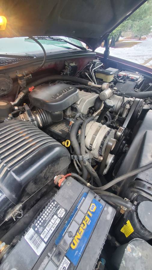 Chevy-silverado-3500-4x4-1996-custom-17