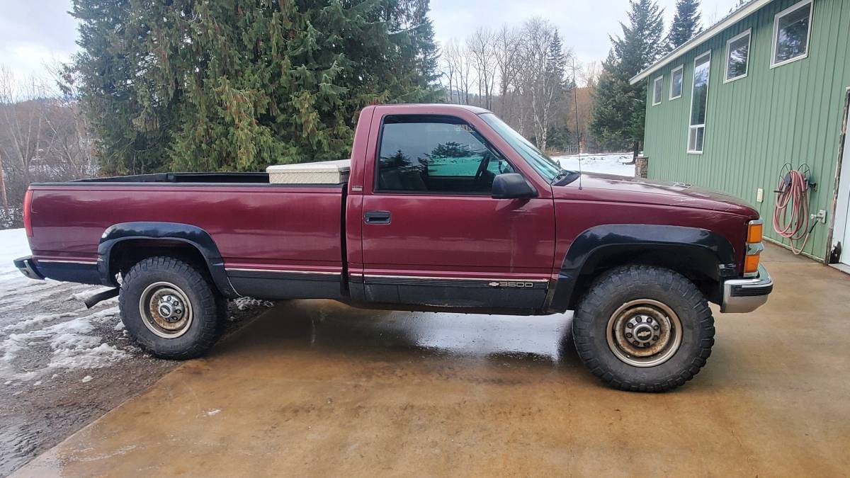 Chevy-silverado-3500-4x4-1996-custom-19
