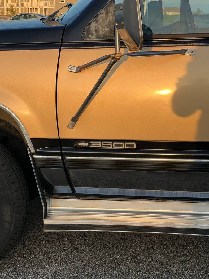 Chevy-silverado-3500hd-1988-black-11