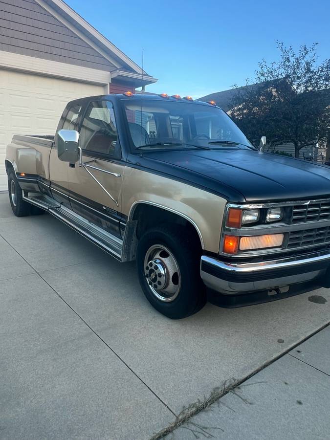 Chevy-silverado-3500hd-1988-black-16